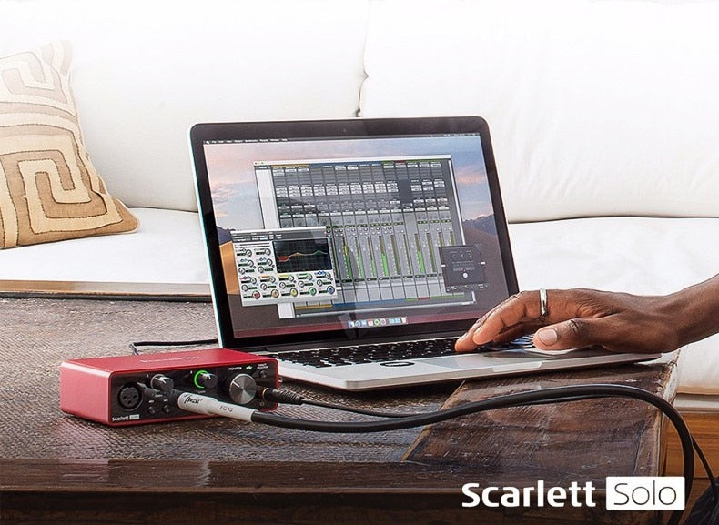 Focusrite Scarlett Solo (3e génération) Interface audio USB avec préampli micro Carte son externe pour guitare et microphone