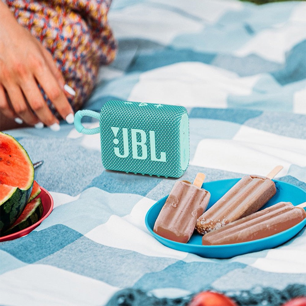 JBL Go 3, Enceinte Bluetooth Portable compacte et puissante au Style Audacieux, Étanche à l’Eau et à la poussière, Autonomie 5h, Bleue